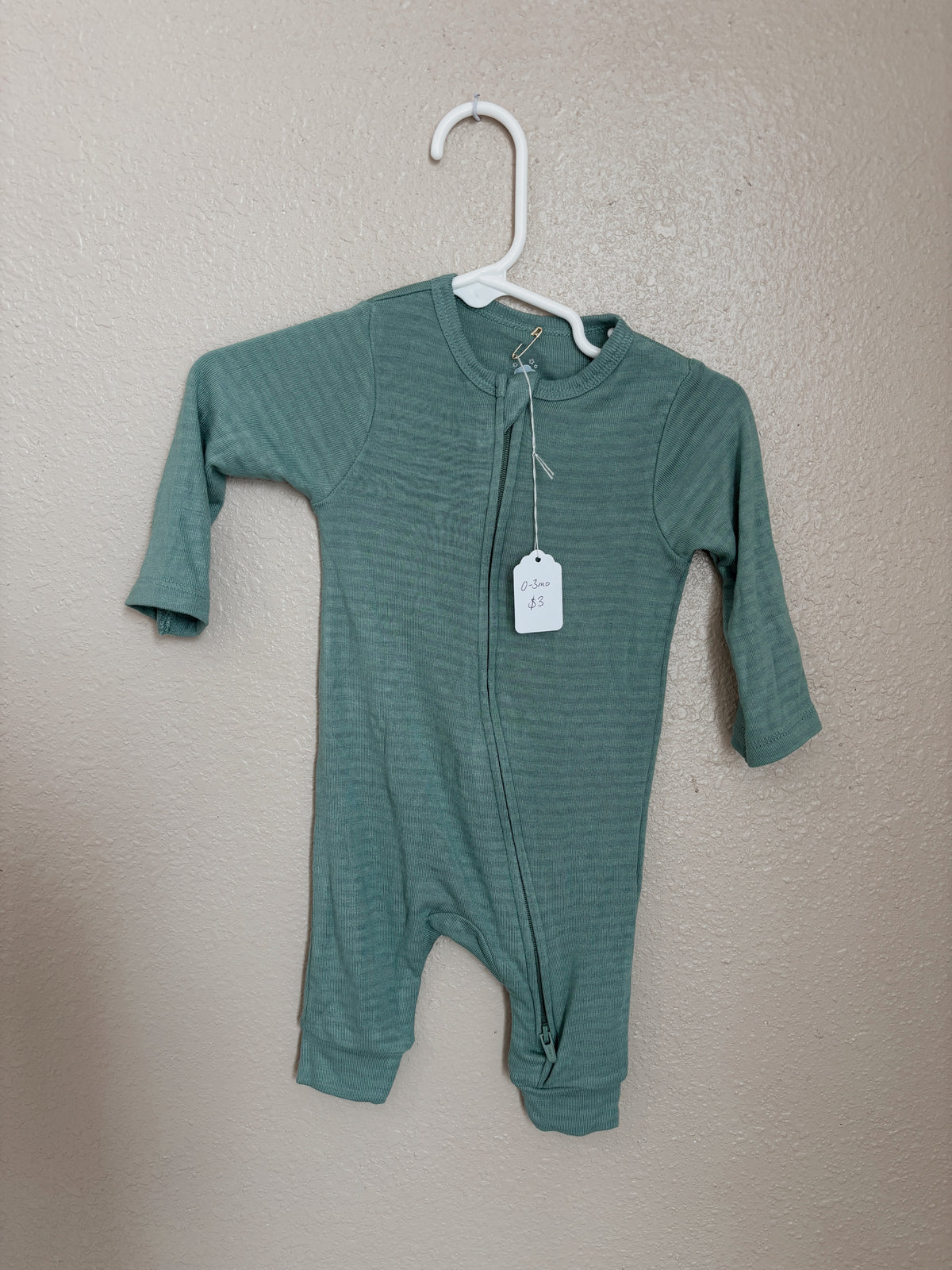 zip up sleeper set