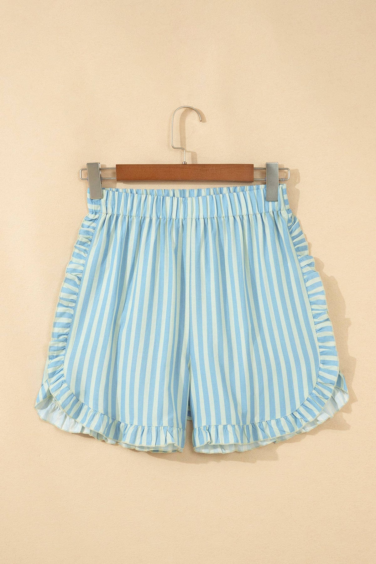 Beachy Ruffle Short