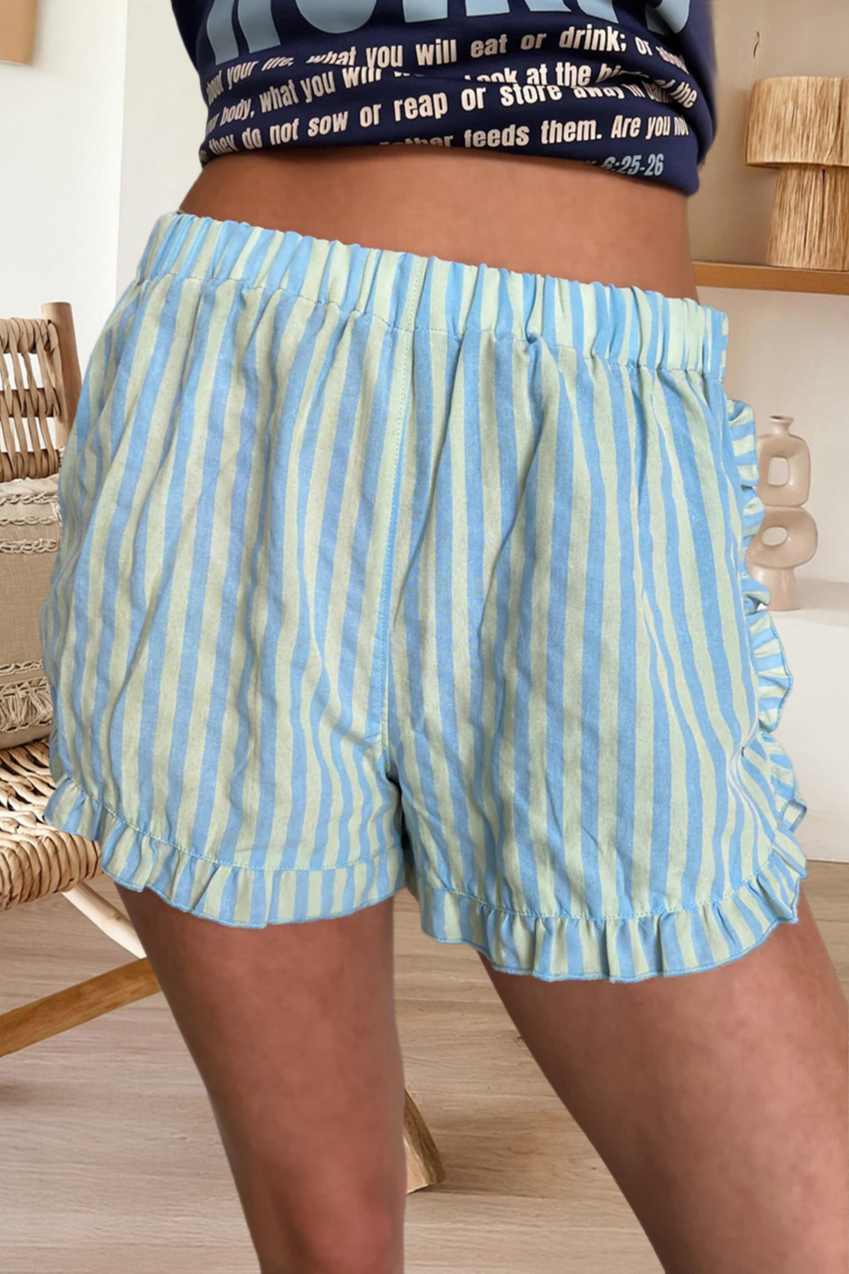 Beachy Ruffle Short